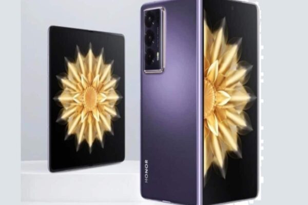 इस Foldable Smartphone ने मचाया तहलका, दिवाने हुए लोग अब तक 80 लाख ने खरीदा