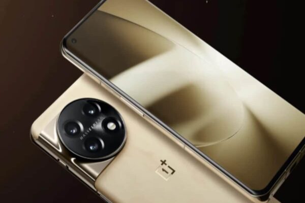 OnePlus का धमाका: जल्द ला रहा सबसे फ़ास्ट चार्जिंग वाला फ्लैगशिप फोन, धांसू हैं और फीचर्स भी