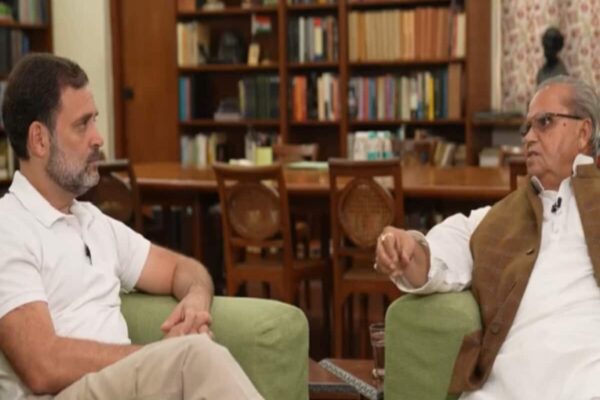 राहुल गांधी ने लिया सत्यपाल मलिक का इंटरव्यू, अडानी और पुलवामा पर पूछे सवाल