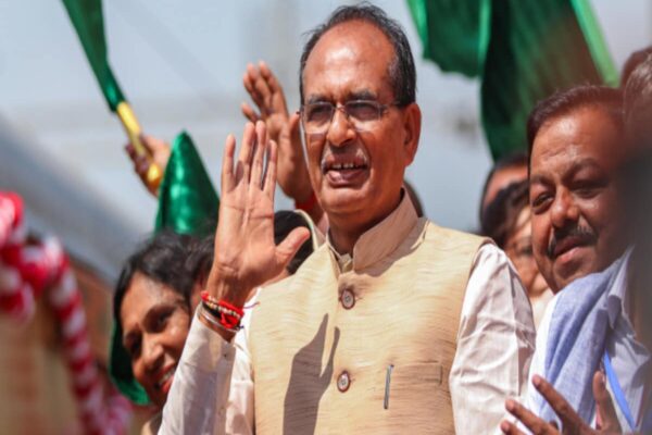 MP में सीएम शिवराज का वादा, बेघर लोगों को जमीन देगी सरकार; लाडली बहनों के लिए भी एक गुड न्यूज